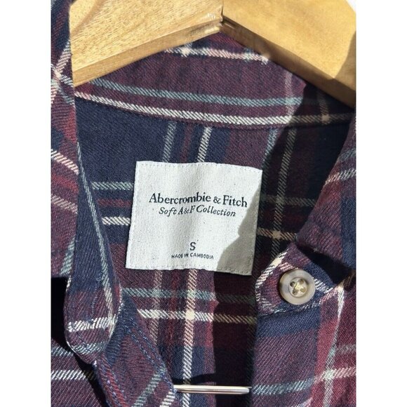 Abercrombie and Fitch Navy Plaid Flannel A&F Soft Collection Size Small - Picture 3 of 10